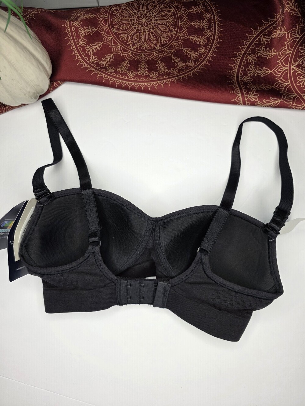 Barely There Wirefree Bra Black Size XS NWT - Picture 7 of 11